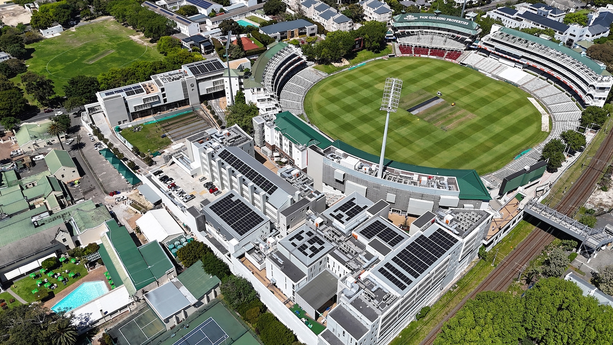 Newlands Cricket Ground with Table Mountain